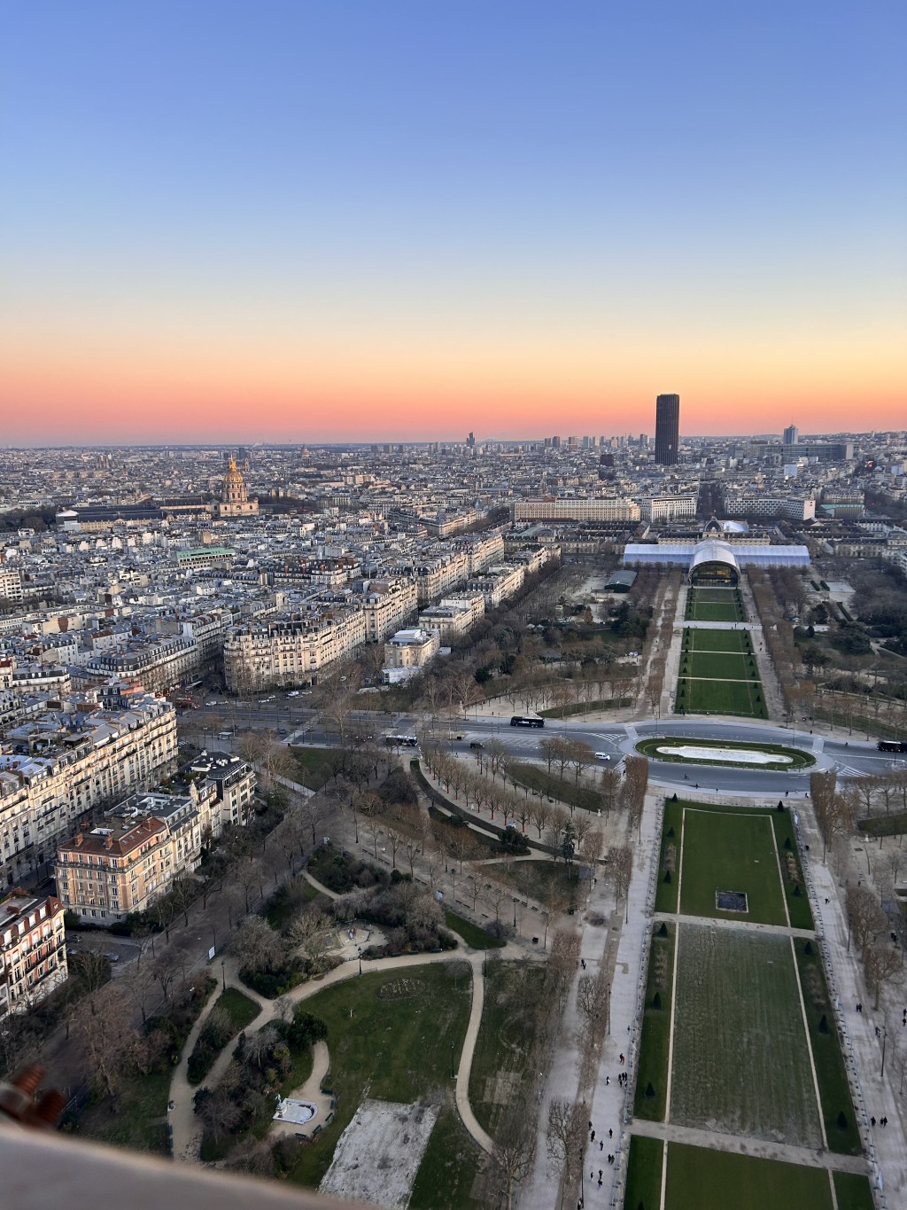 À la Découverte de Paris de Haussmann: Une Histoire d’air et de lumière // Discovering Haussmann’s Paris: A Tale of Air and&nbsp;Light
